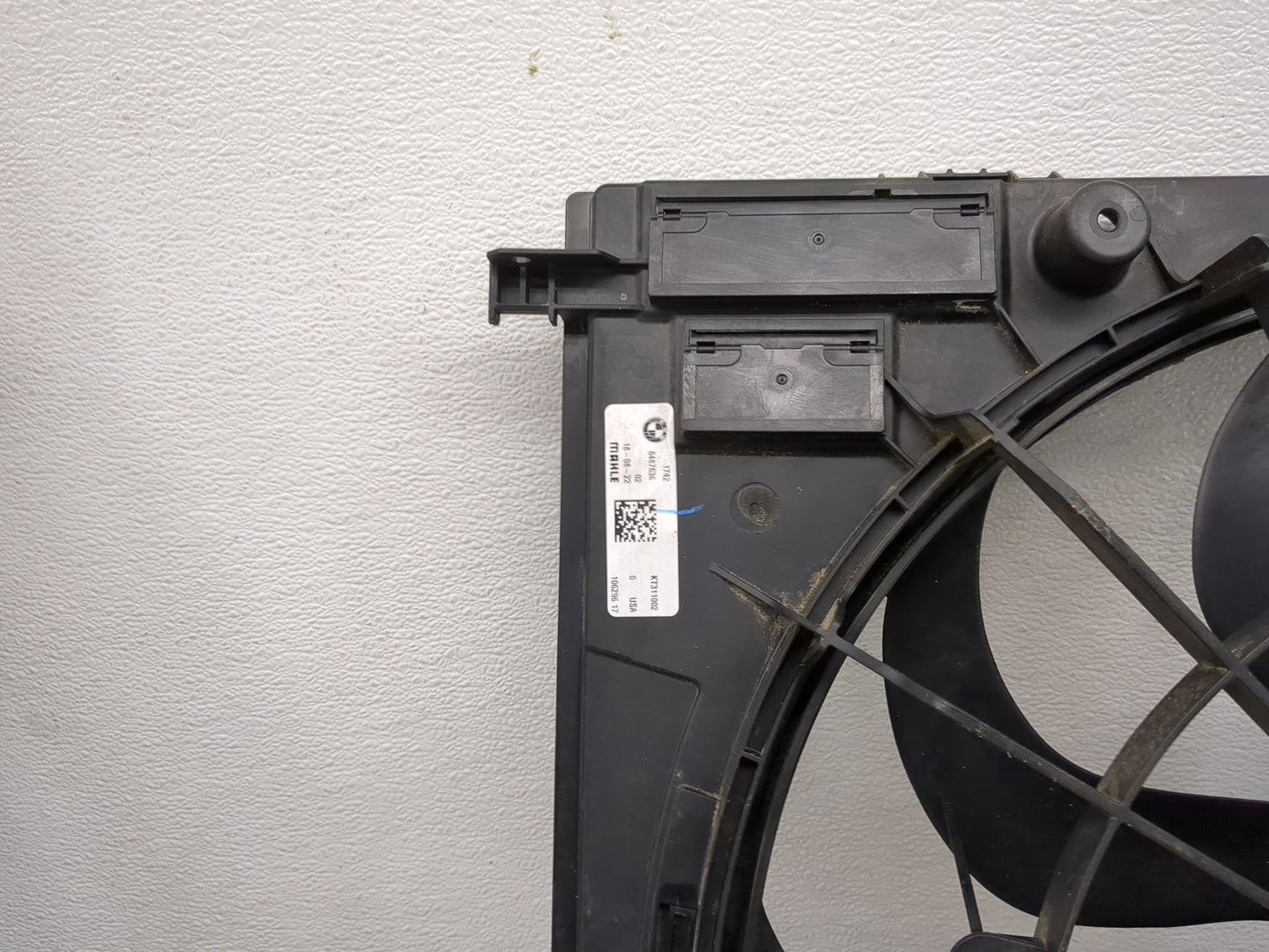 2023 Bmw X3 Electric Radiator Cooling Fan Motor Assembly 1461085 - Oemusedautoparts1.com