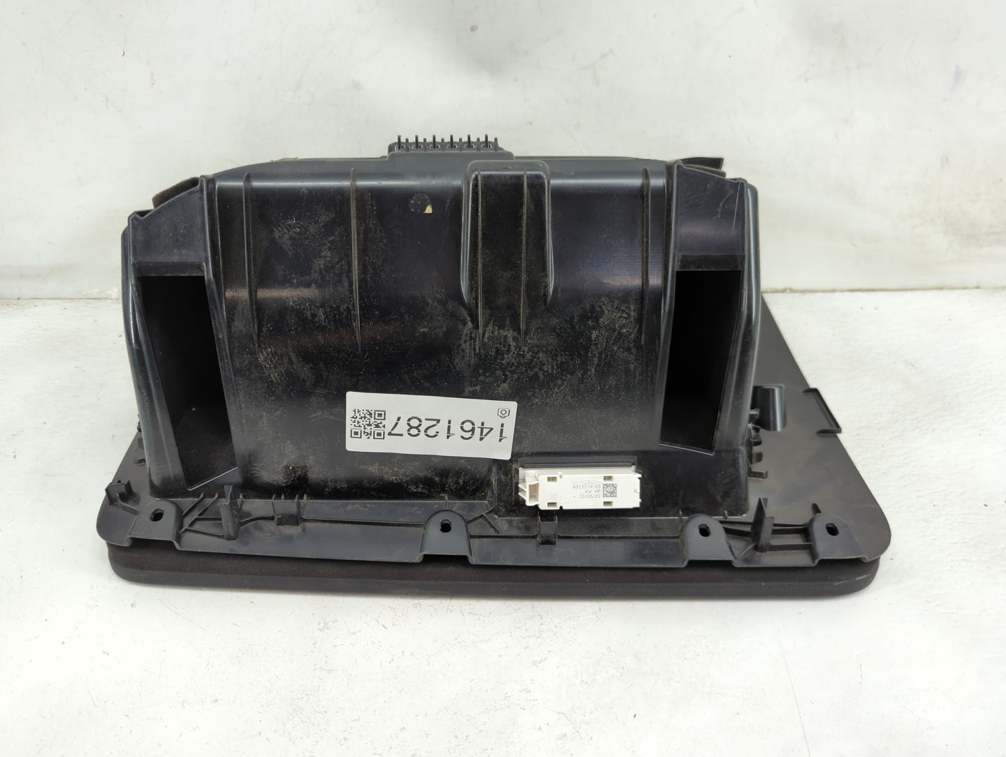 2023 Bmw X3 Passenger Glove Box Door Storage Compartment - Oemusedautoparts1.com