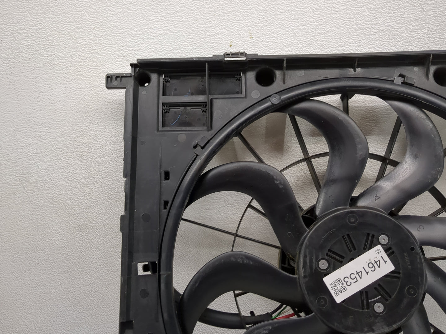 2020-2022 Bmw X3 Electric Radiator Cooling Fan Motor Assembly 1461453 - Oemusedautoparts1.com