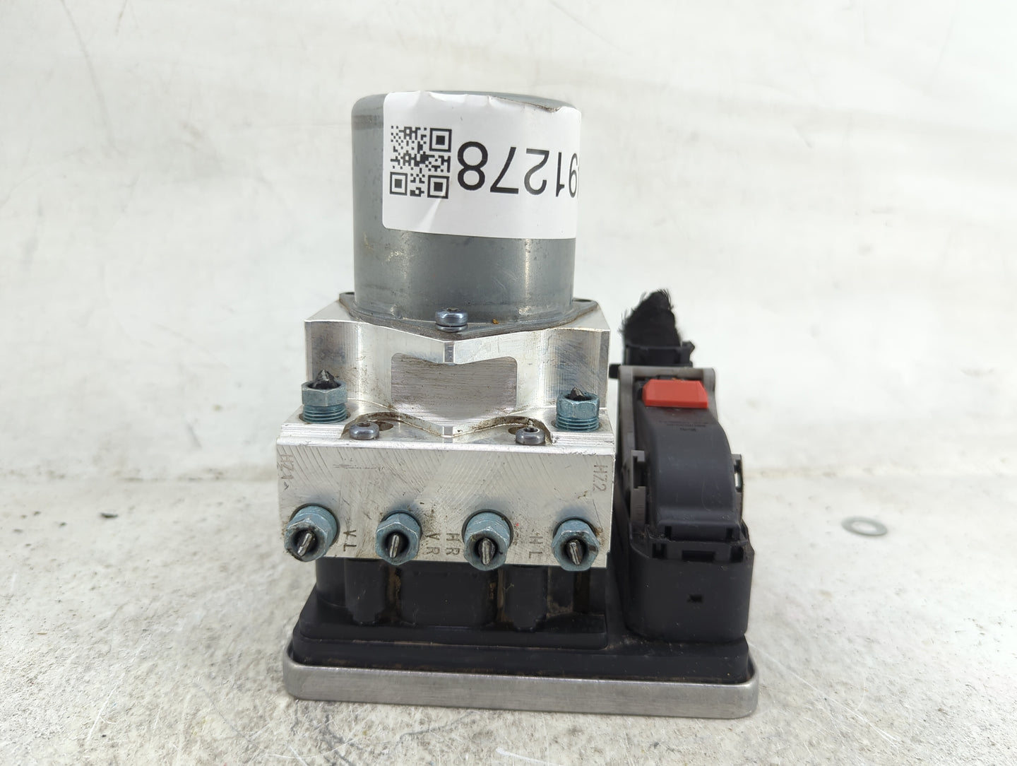 2023 Bmw X3 ABS Pump Control Module Replacement P/N:6SAF9F201 5A0F9F201, 34525A0F9F2, 34525A5F9F201 Fits OEM Used Auto Parts