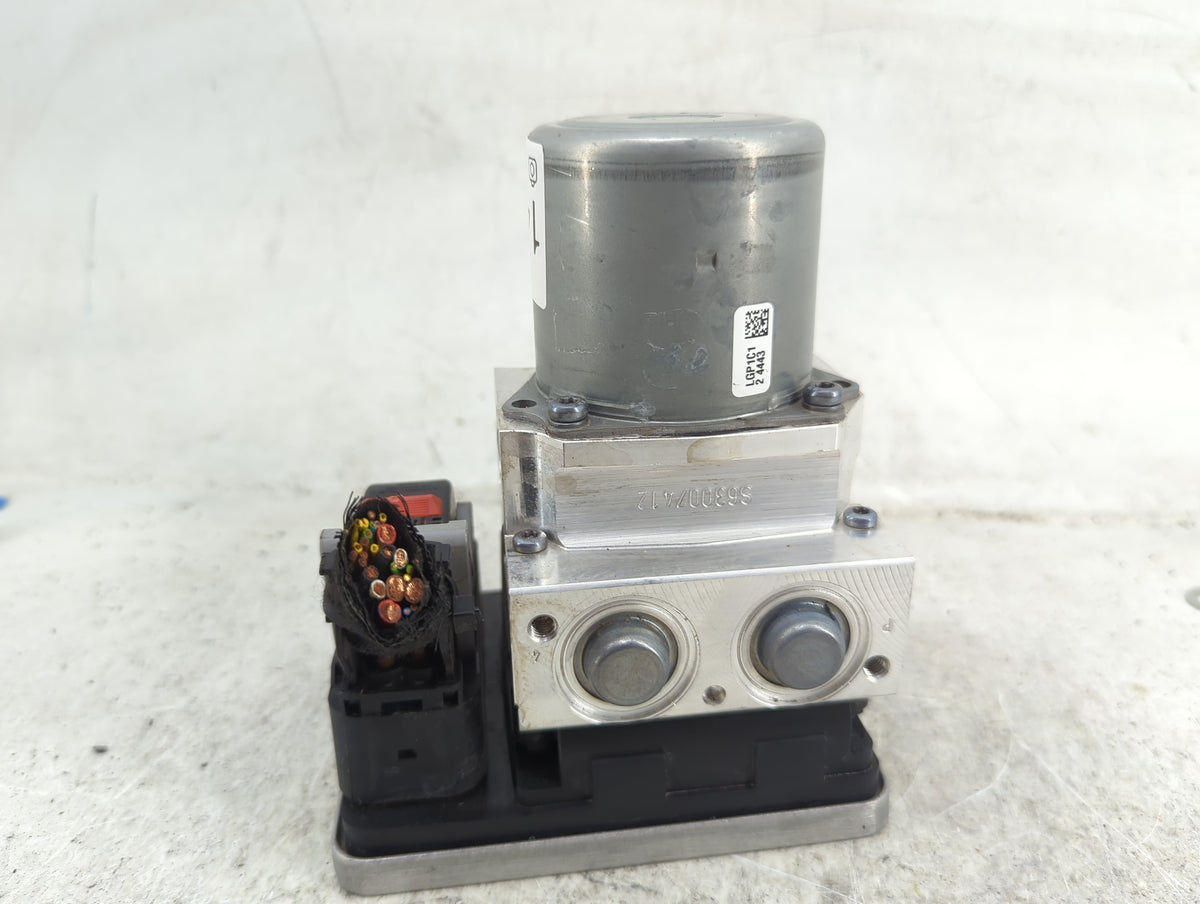 2023 Bmw X3 ABS Pump Control Module Replacement P/N:6SAF9F201 5A0F9F201, 34525A0F9F2, 34525A5F9F201 Fits OEM Used Auto Parts