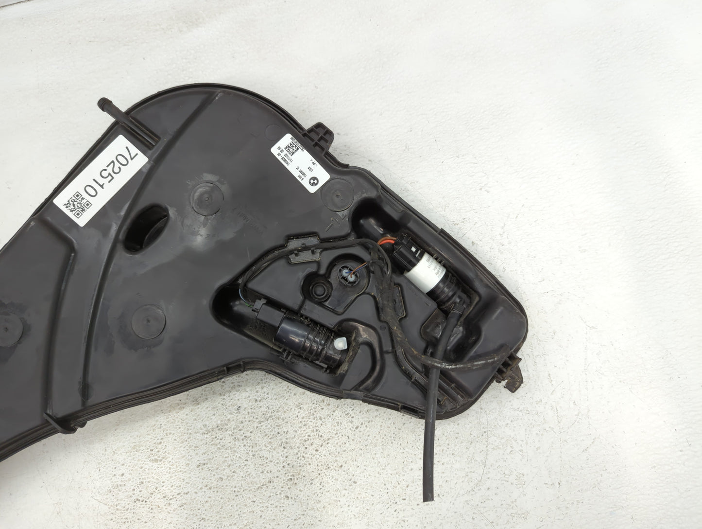 2023 Bmw X5 Front Windshield Wiper Motor P/N:7499828-05 TS22315W1095, 158896 Fits OEM Used Auto Parts - Oemusedautoparts1.co