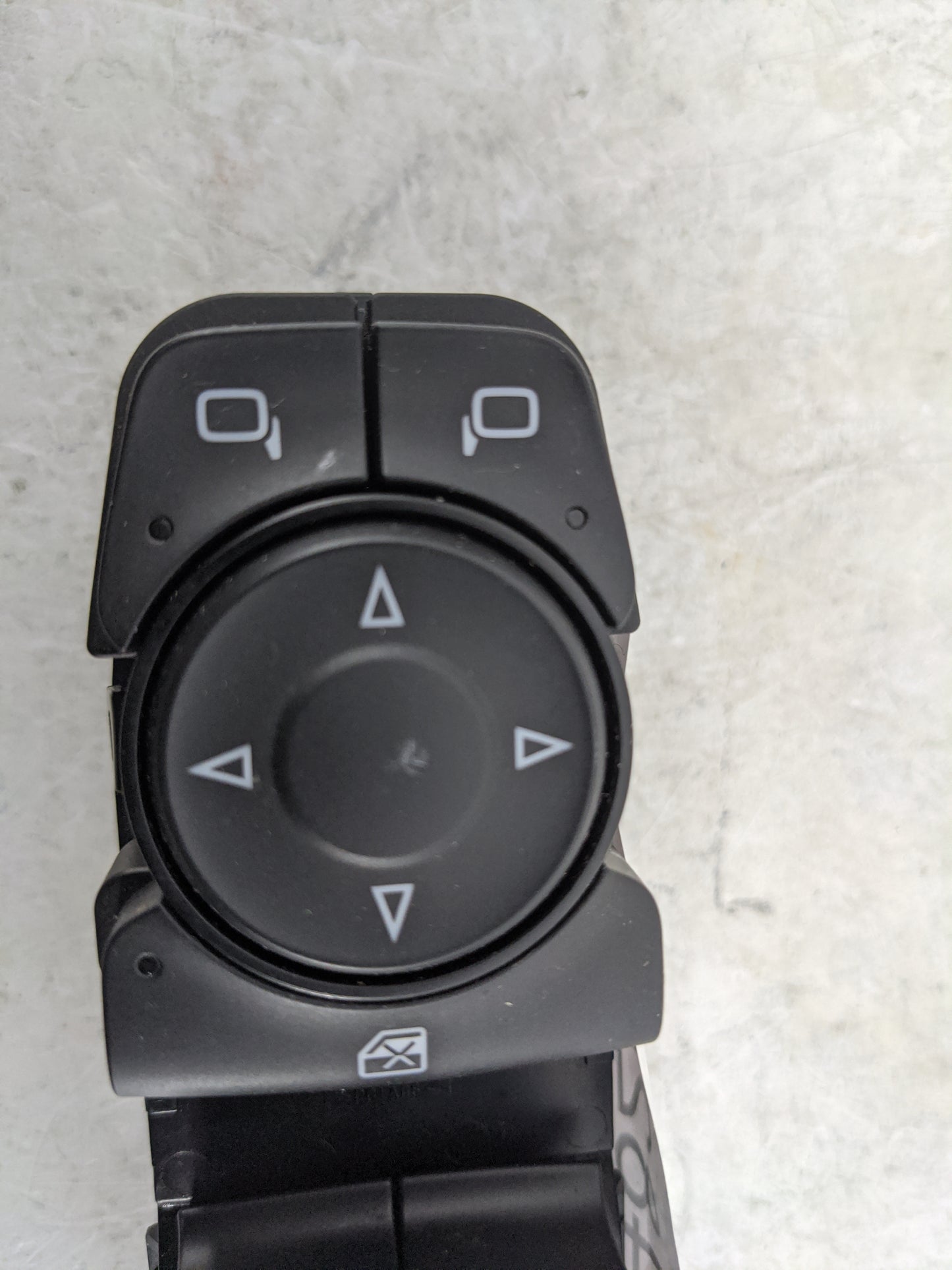 2020-2021 Buick Encor Master Power Window Switch Replacement Driver Side Left P/N:84513464 D1A189A Fits OEM Used Auto Parts 