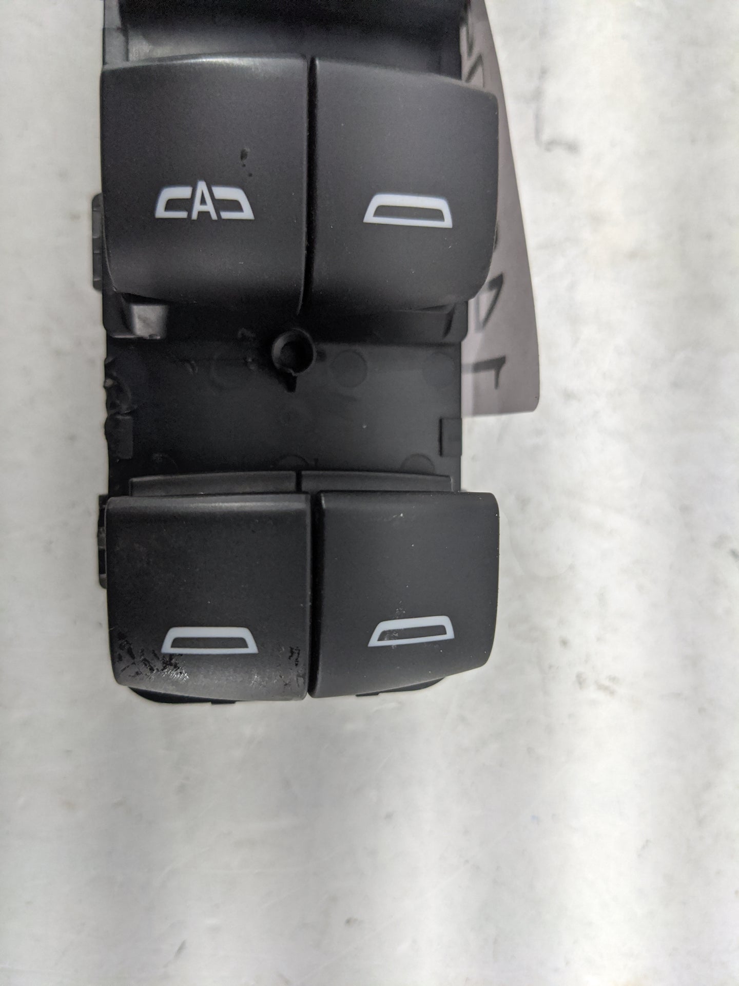 2020-2021 Buick Encor Master Power Window Switch Replacement Driver Side Left P/N:84513464 D1A189A Fits OEM Used Auto Parts 