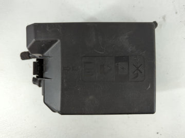 2020-2021 Buick Encore Fusebox Fuse Box Panel Relay Module P/N:0000114 30959L 42823945 Fits Fits 2020 2021 OEM Used Auto Par