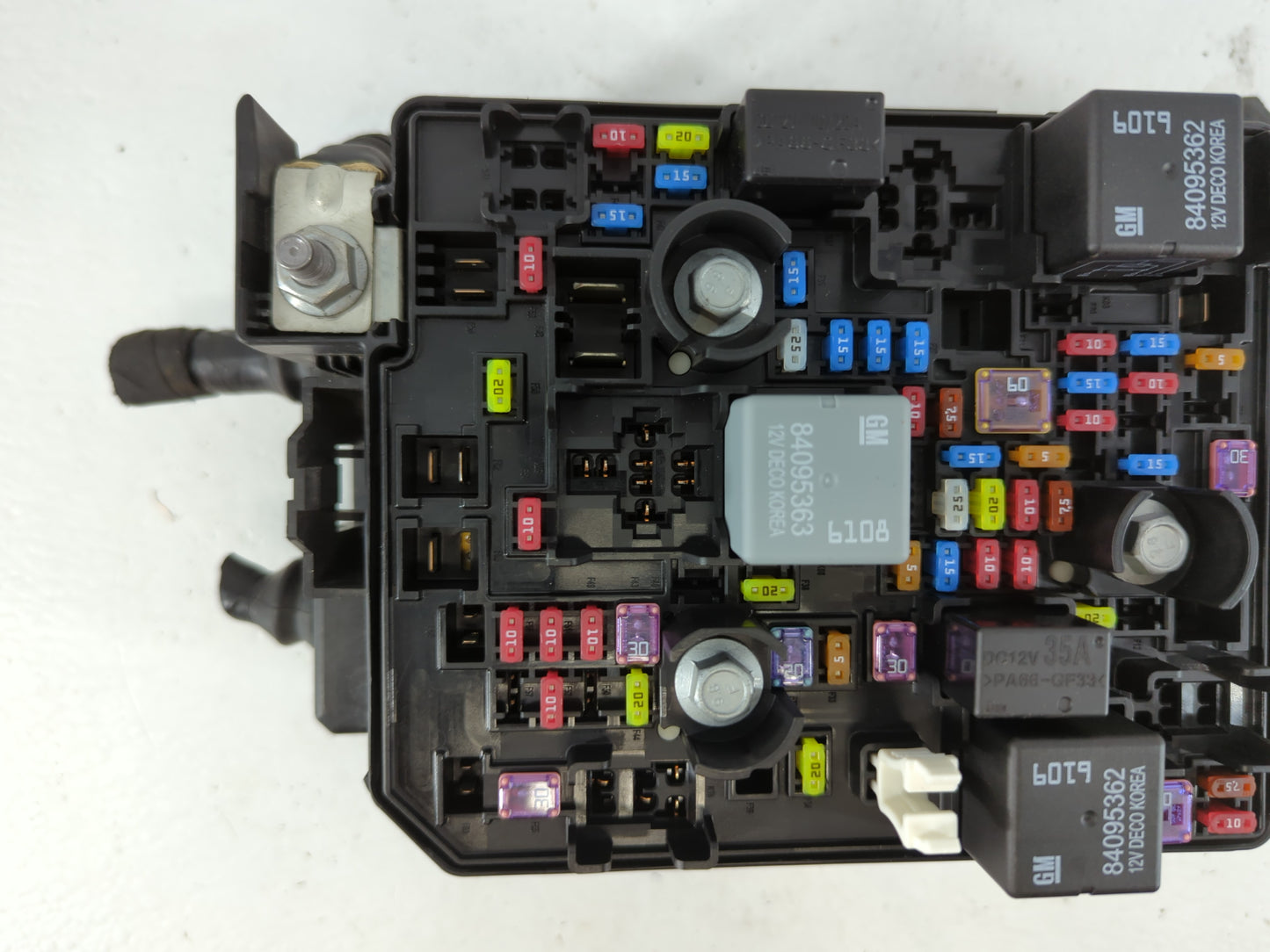 2020-2021 Buick Encore Fusebox Fuse Box Panel Relay Module P/N:0000114 30959L 42823945 Fits Fits 2020 2021 OEM Used Auto Par