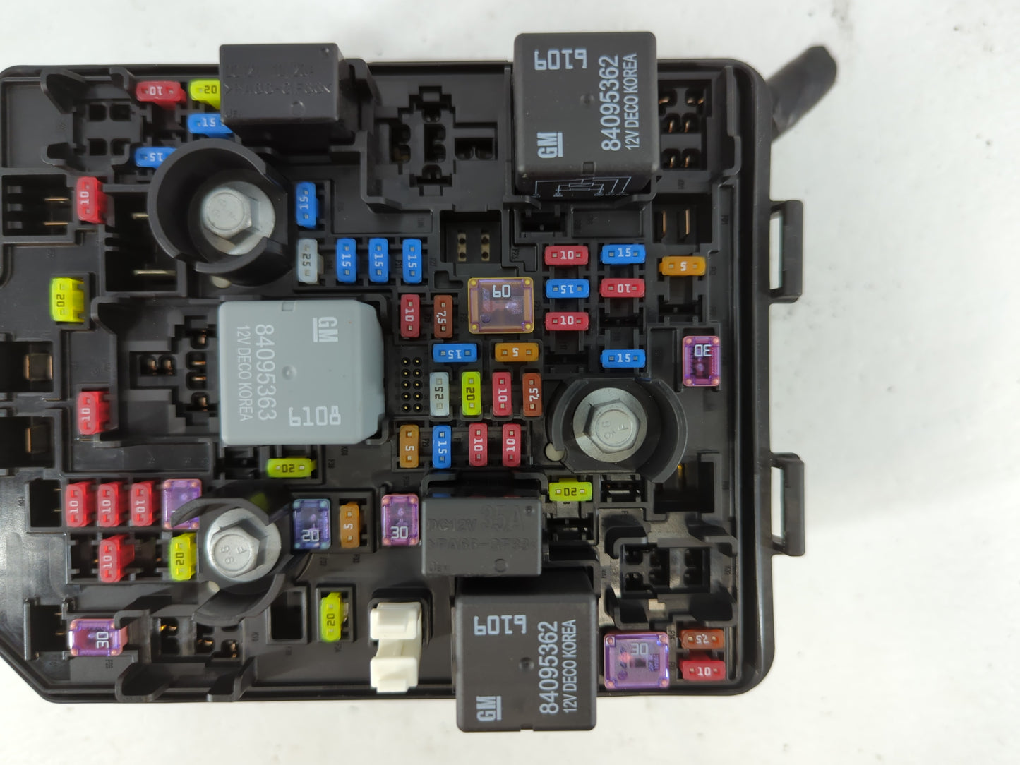 2020-2021 Buick Encore Fusebox Fuse Box Panel Relay Module P/N:0000114 30959L 42823945 Fits Fits 2020 2021 OEM Used Auto Par