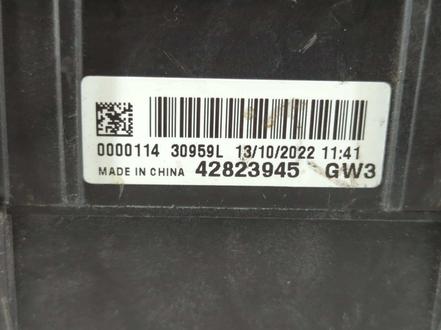 2020-2021 Buick Encore Fusebox Fuse Box Panel Relay Module P/N:0000114 30959L 42823945 Fits Fits 2020 2021 OEM Used Auto Par