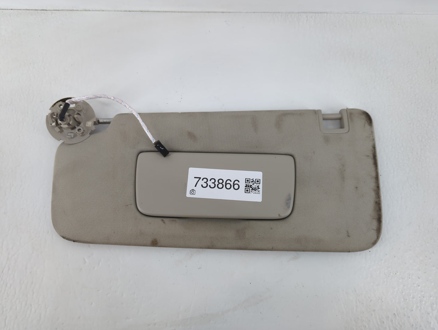 2020-2021 Buick Encore Sun Visor Shade Replacement Passenger Right Mirror Fits Fits 2020 2021 OEM Used Auto Parts - Oemuseda