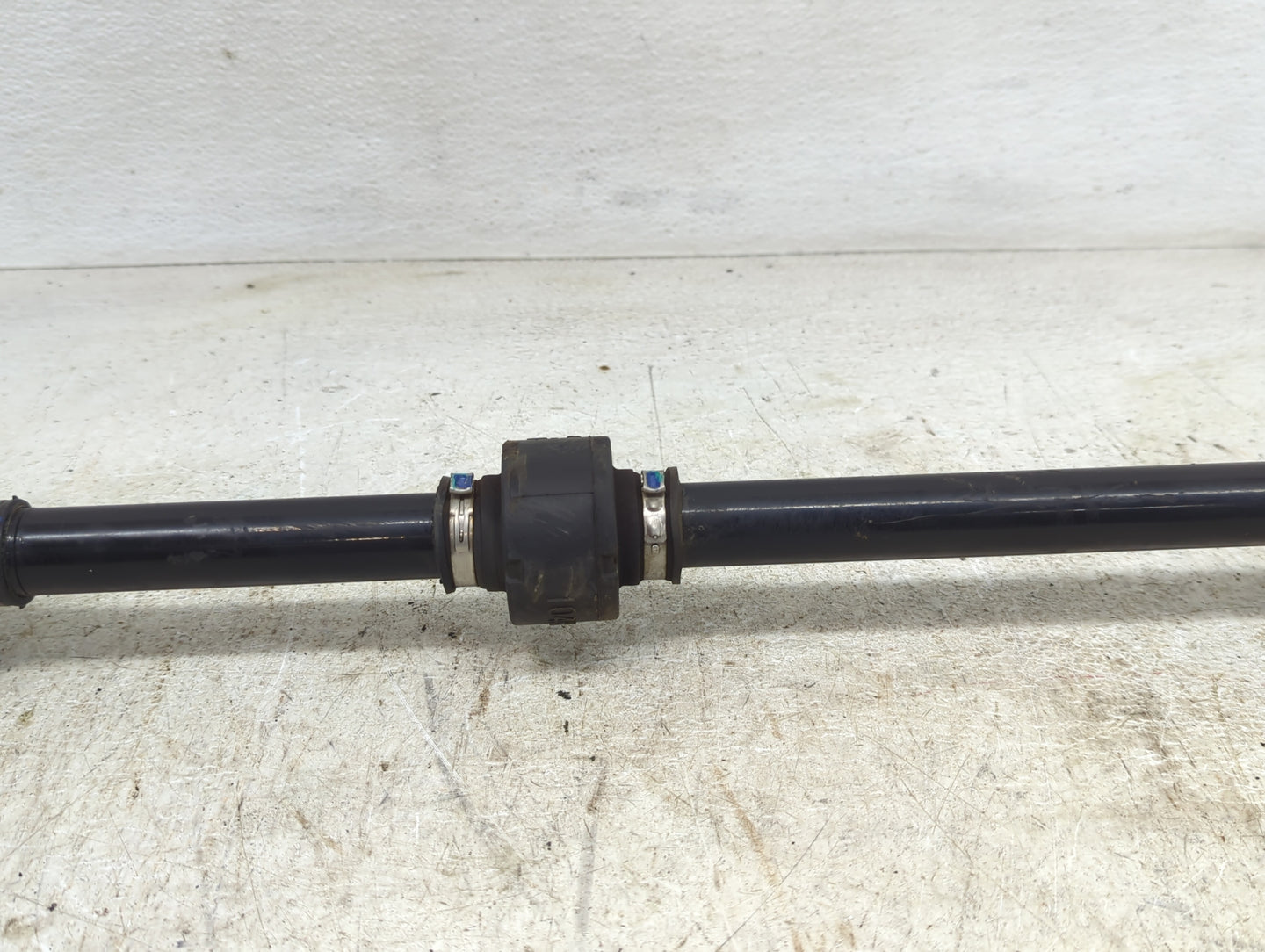2020-2021 Buick Encore Gx Axle Shaft Front Driver Cv C/v - Oemusedautoparts1.com