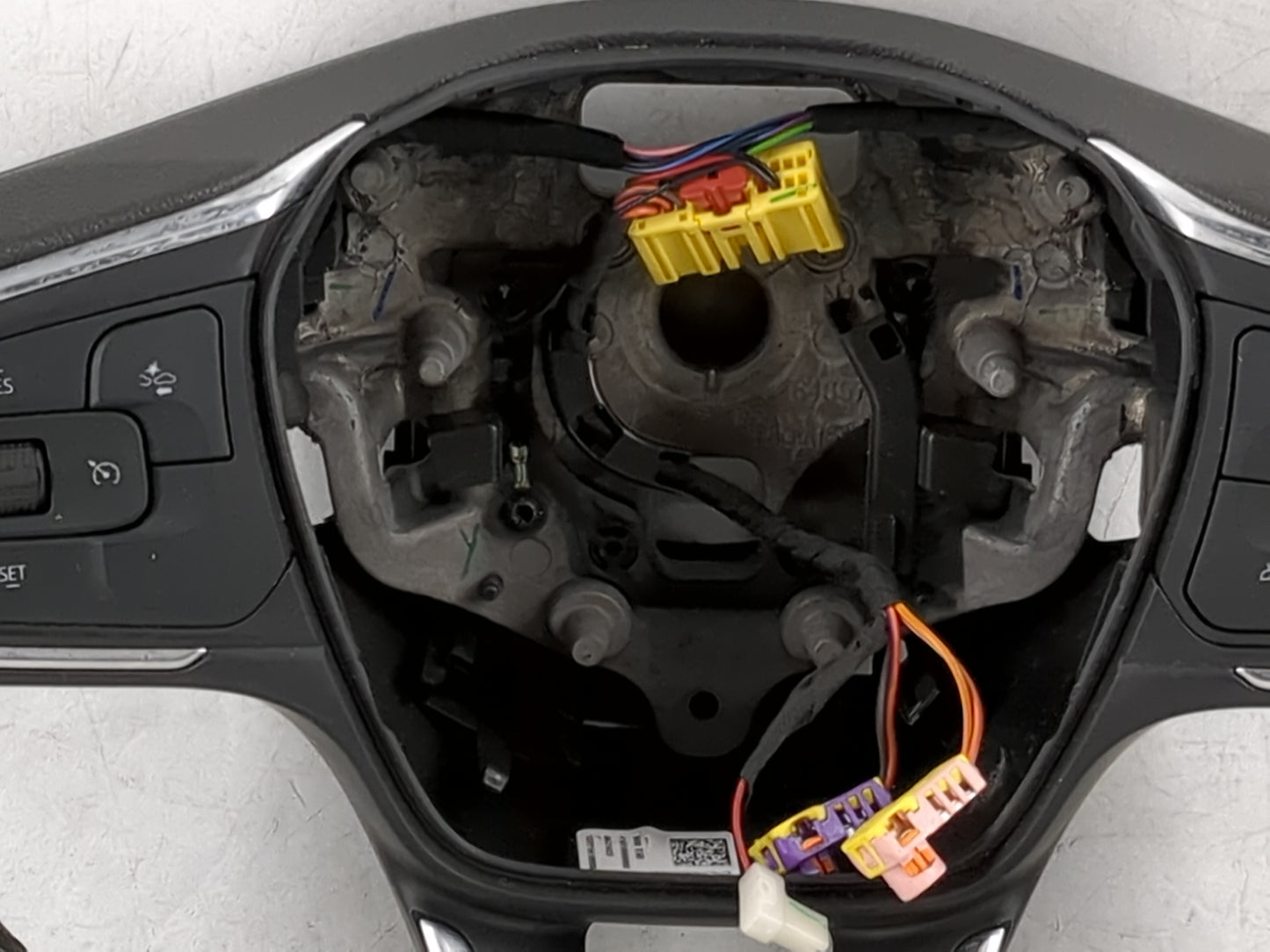 2023 Buick Encore Gx Steering Wheel Oem - Oemusedautoparts1.com