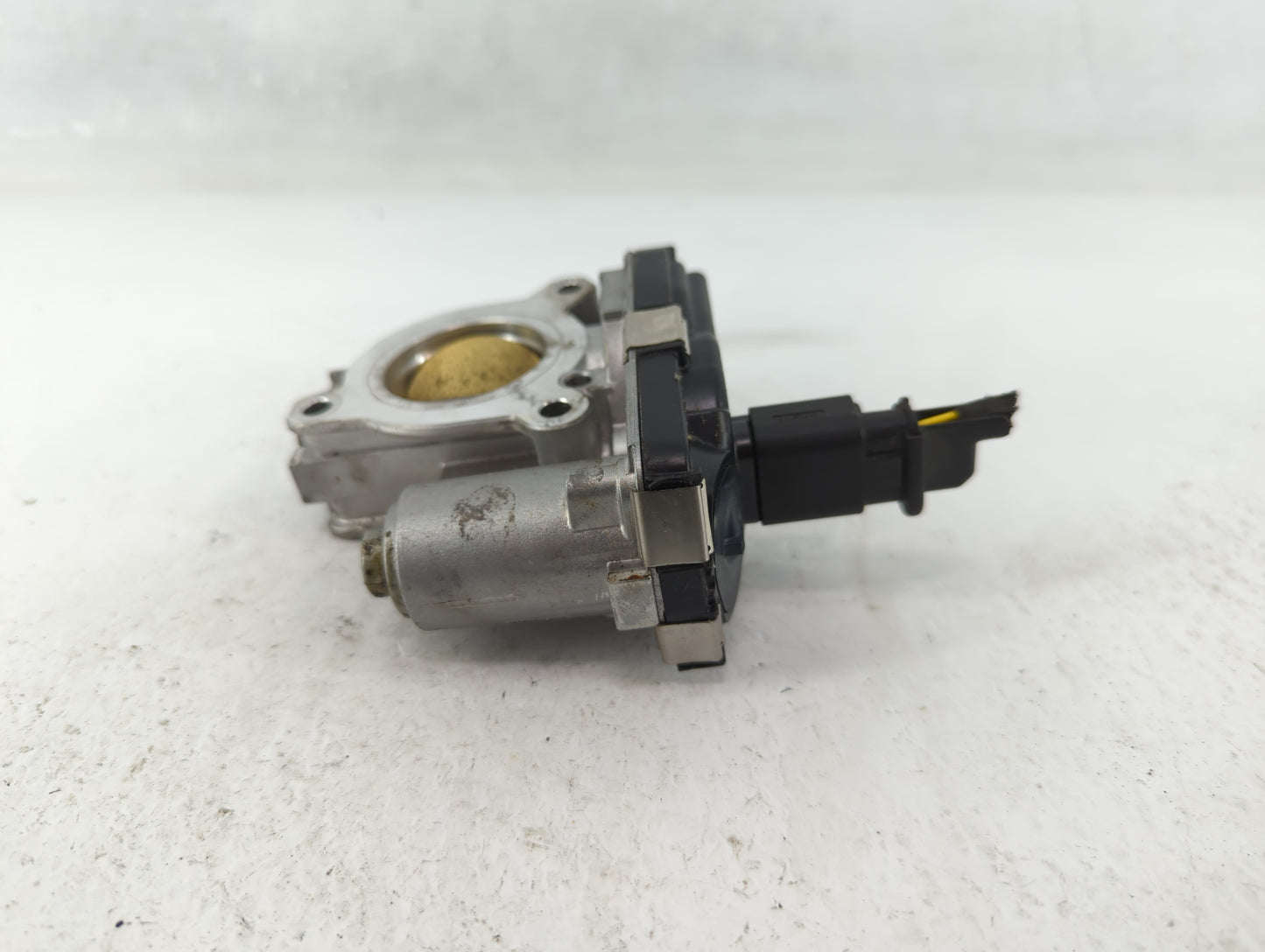 2023 Buick Encore Gx Throttle Body P/N:25205292 Fits OEM Used Auto Parts - Oemusedautoparts1.com