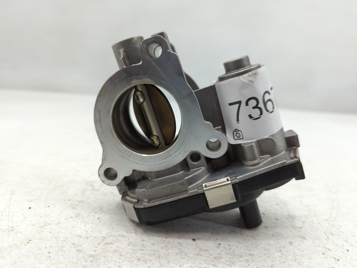 2023 Buick Encore Gx Throttle Body P/N:25205292 Fits OEM Used Auto Parts - Oemusedautoparts1.com