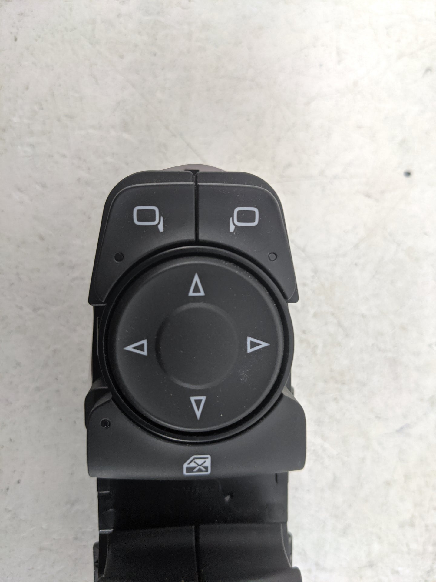 2021-2022 Buick Envision Master Power Window Switch Replacement Driver Side Left P/N:84960800 06337B, 563A01 Fits Fits 2021 