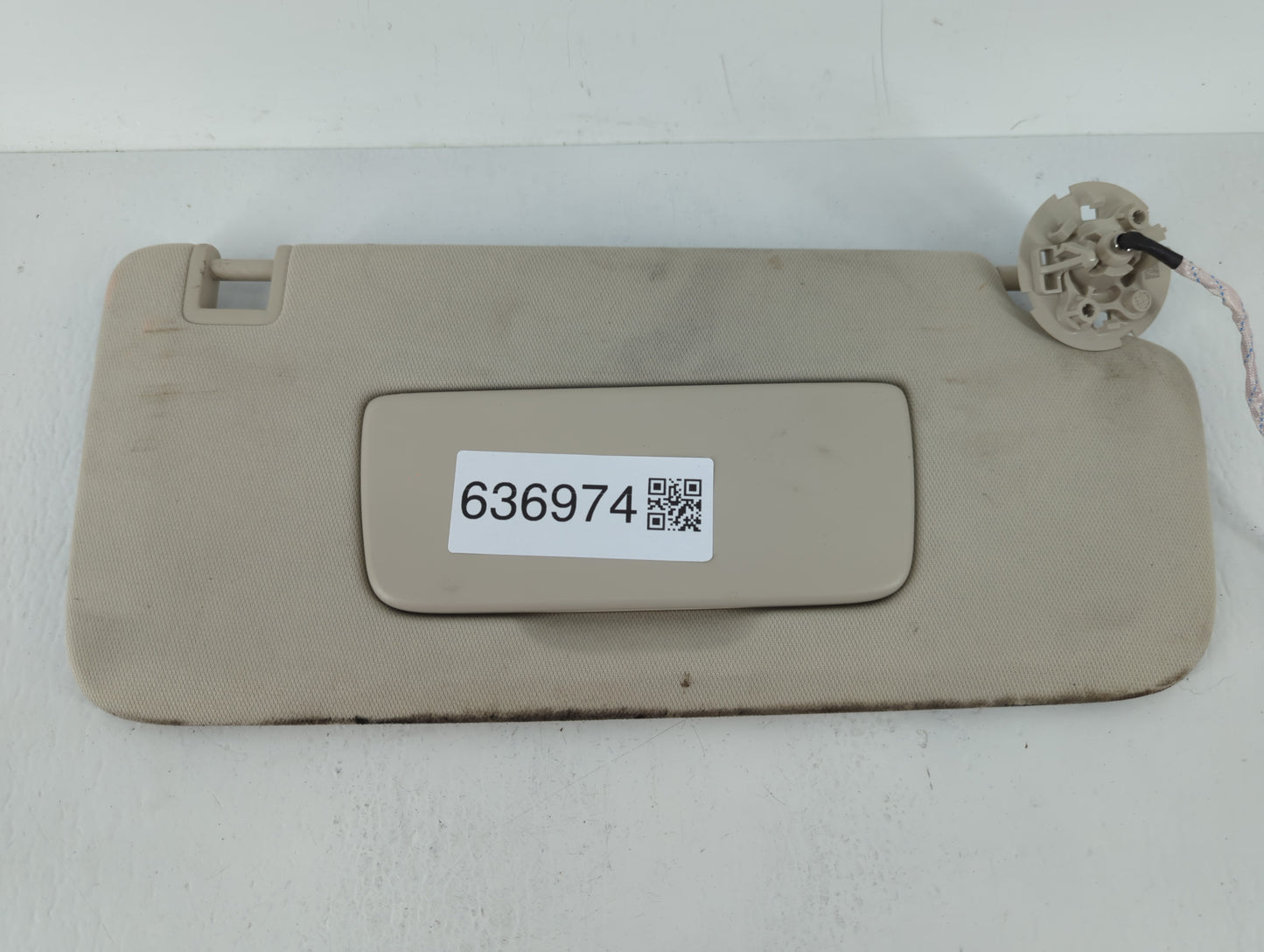 2021-2022 Buick Envision Sun Visor Shade Replacement Passenger Right Mirror Fits Fits 2021 2022 OEM Used Auto Parts - Oemuse