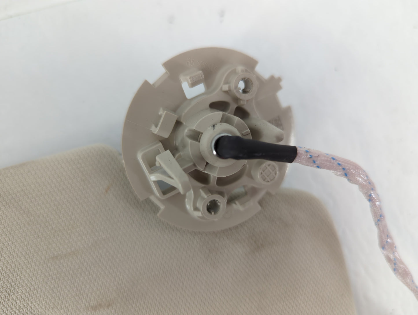 2021-2022 Buick Envision Sun Visor Shade Replacement Passenger Right Mirror Fits Fits 2021 2022 OEM Used Auto Parts - Oemuse