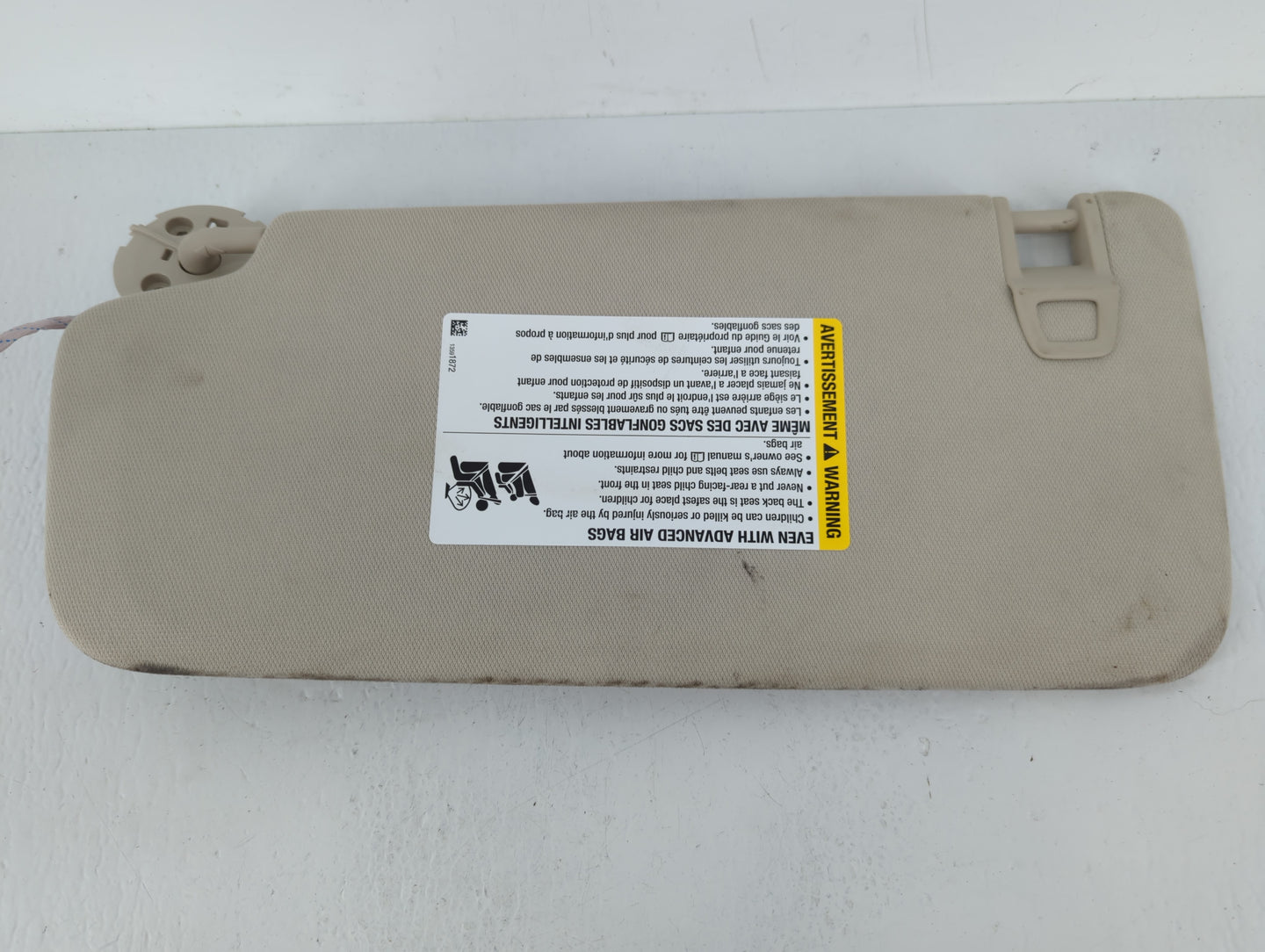 2021-2022 Buick Envision Sun Visor Shade Replacement Passenger Right Mirror Fits Fits 2021 2022 OEM Used Auto Parts - Oemuse