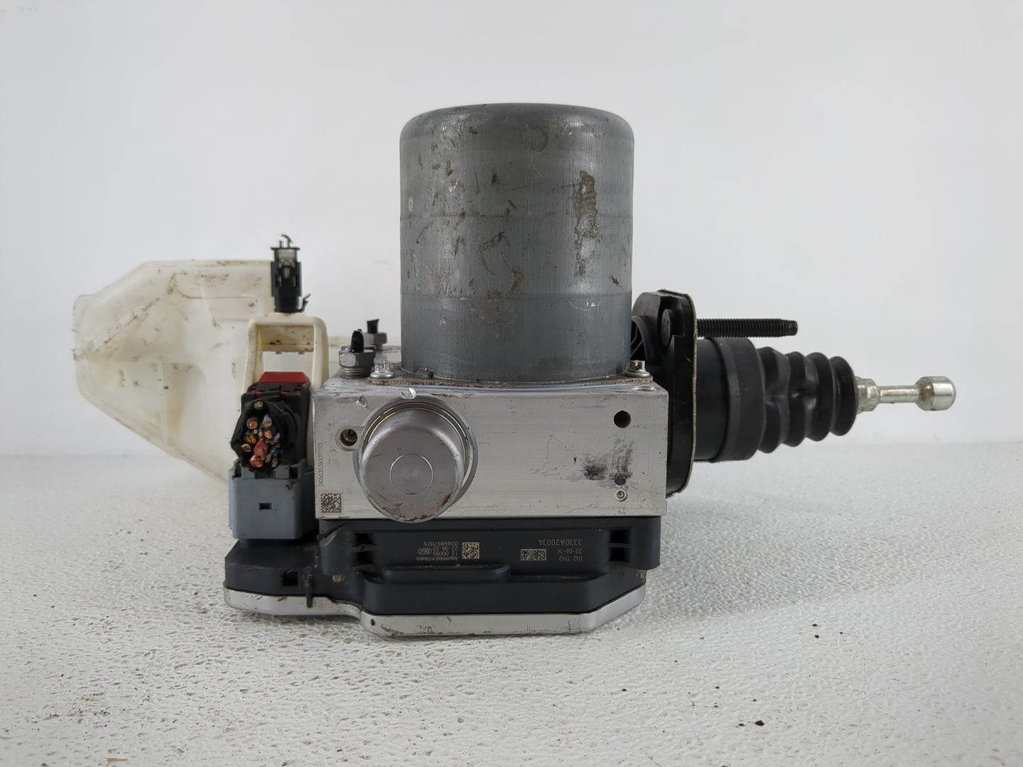 2023 Cadillac Ct5 ABS Pump Control Module Replacement P/N:86323847 Fits OEM Used Auto Parts - Oemusedautoparts1.com