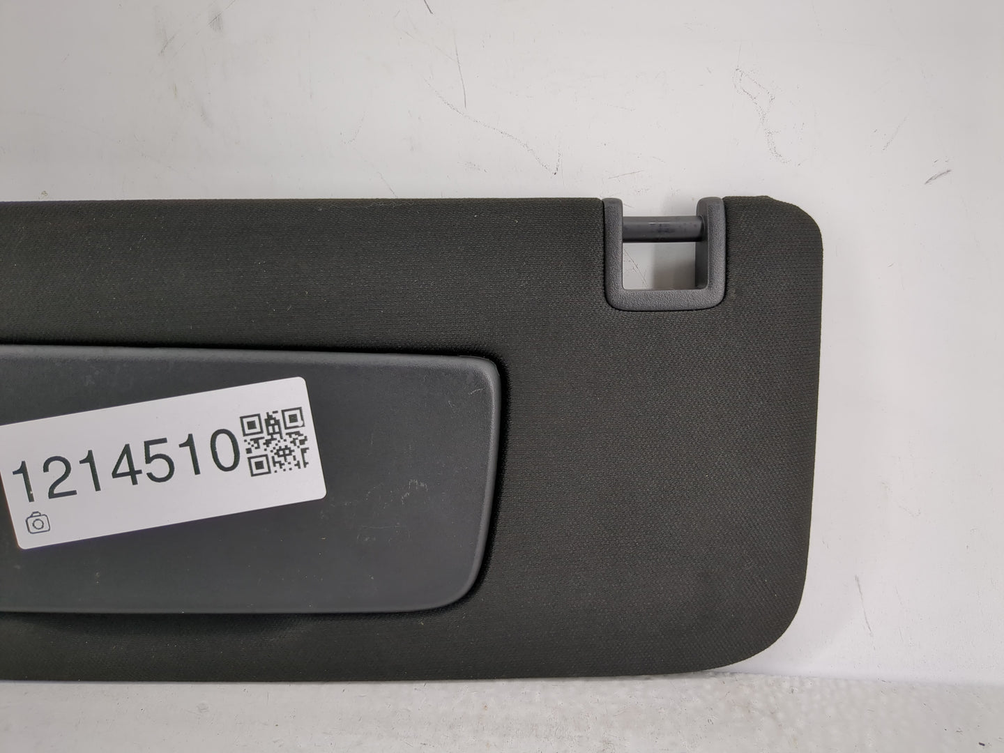 2020 Cadillac Ct5 Sun Visor Shade Replacement Driver Left Mirror Fits OEM Used Auto Parts - Oemusedautoparts1.com