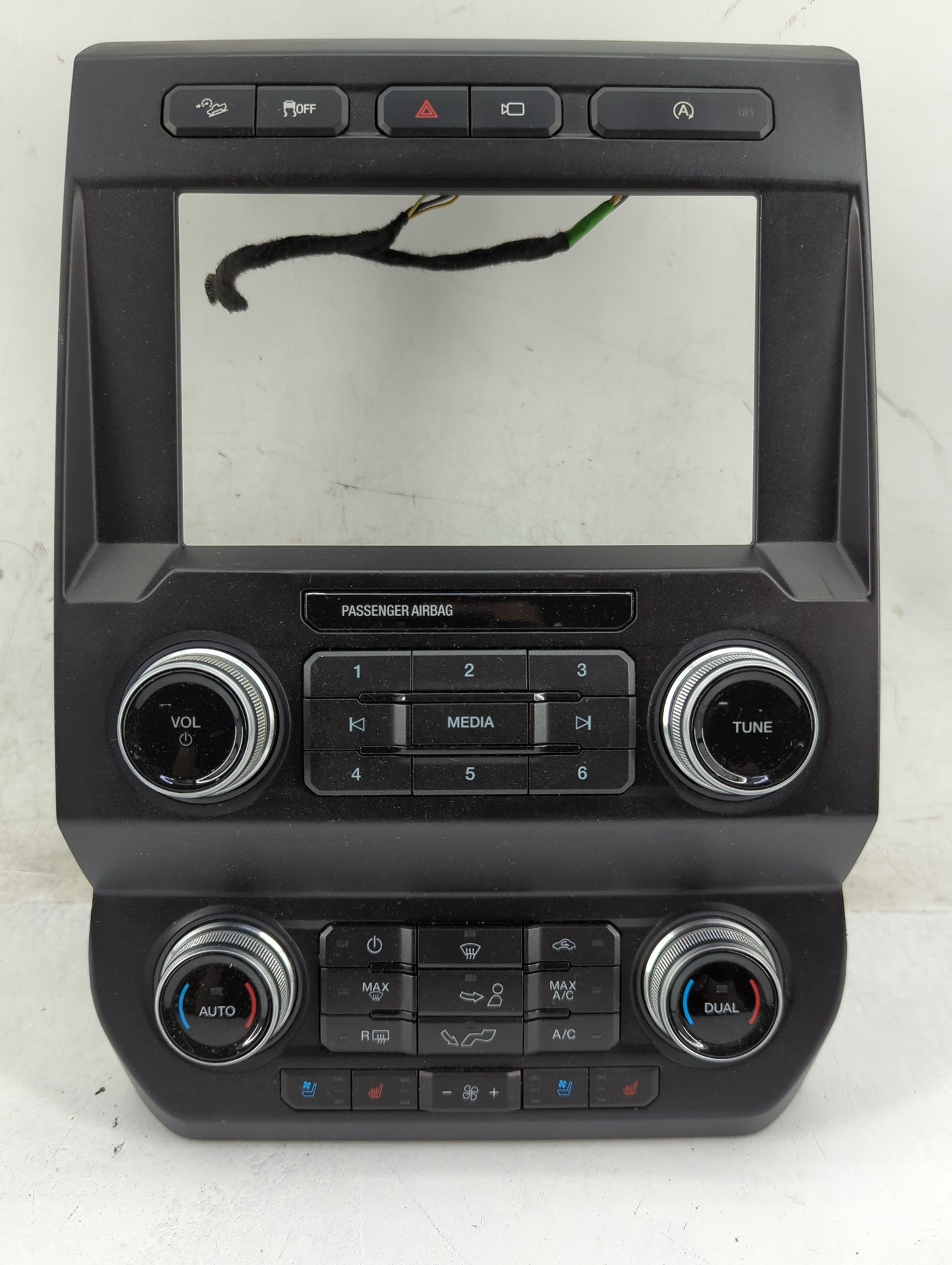 2023 Cadillac Lyriq Climate Control Module Temperature AC/Heater Replacement P/N:KL3T-18E245-BDD 17027593-04 Fits OEM Used A