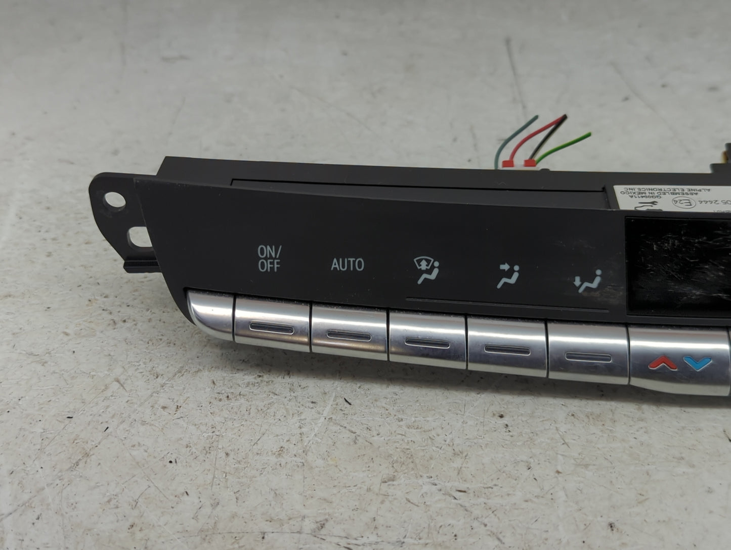 2019-2020 Cadillac Xt4 Climate Control Module Temperature AC/Heater Replacement P/N:84790849 Fits Fits 2019 2020 OEM Used Au