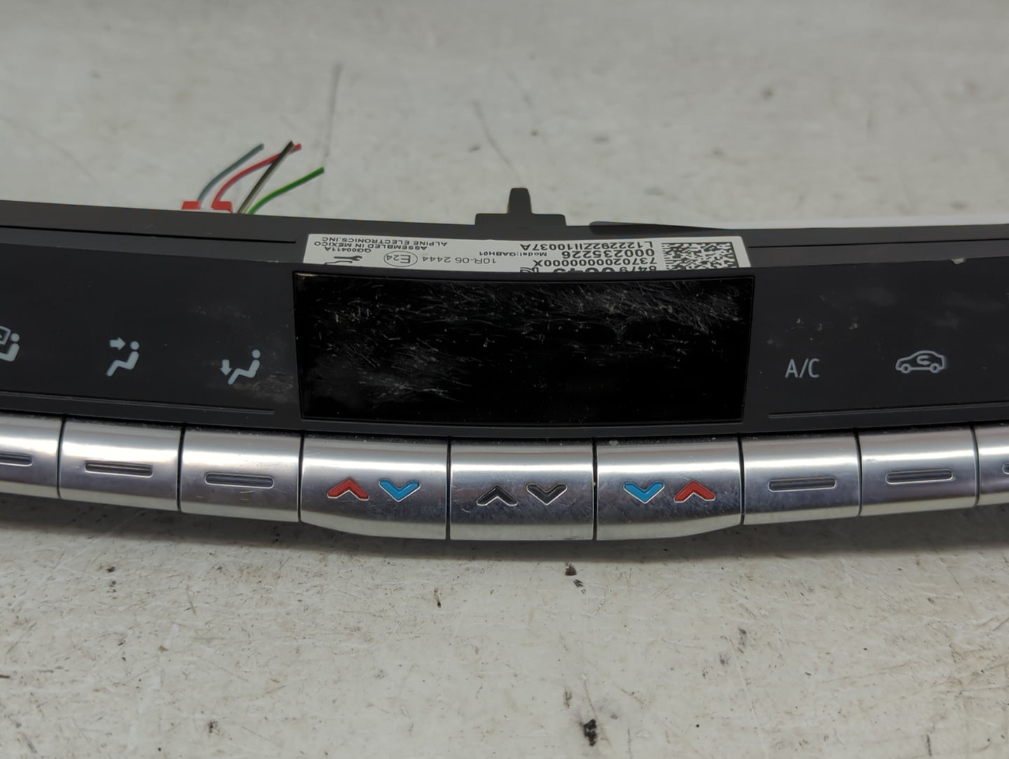 2019-2020 Cadillac Xt4 Climate Control Module Temperature AC/Heater Replacement P/N:84790849 Fits Fits 2019 2020 OEM Used Au