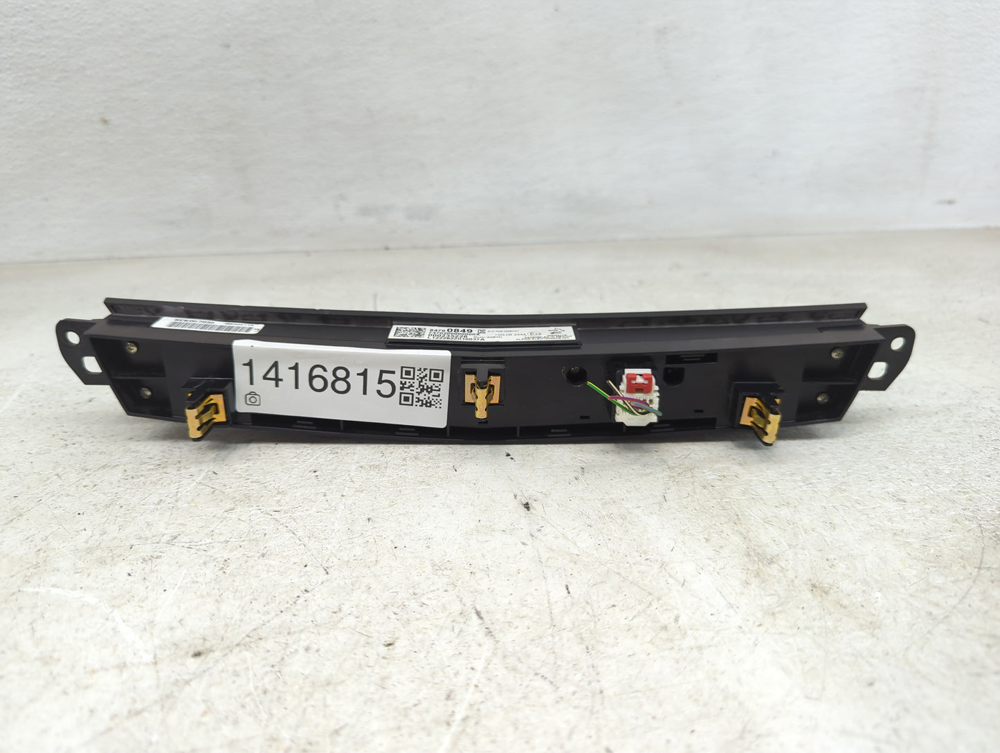 2019-2020 Cadillac Xt4 Climate Control Module Temperature AC/Heater Replacement P/N:84790849 Fits Fits 2019 2020 OEM Used Au