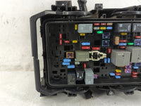 2023 Cadillac Xt4 Fusebox Fuse Box Panel Relay Module Fits OEM Used Auto Parts - Oemusedautoparts1.com