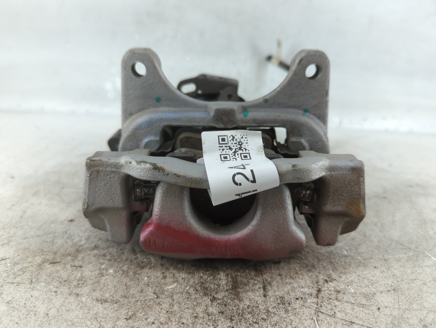 2020-2020 Cadillac Xt4 Front Driver Left Brake Caliper - Oemusedautoparts1.com
