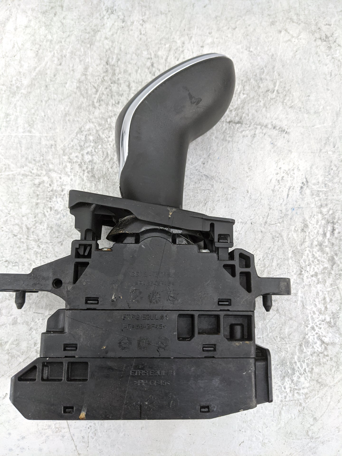 2023 Cadillac Xt5 Floor Console Assembly Shifter - Oemusedautoparts1.com