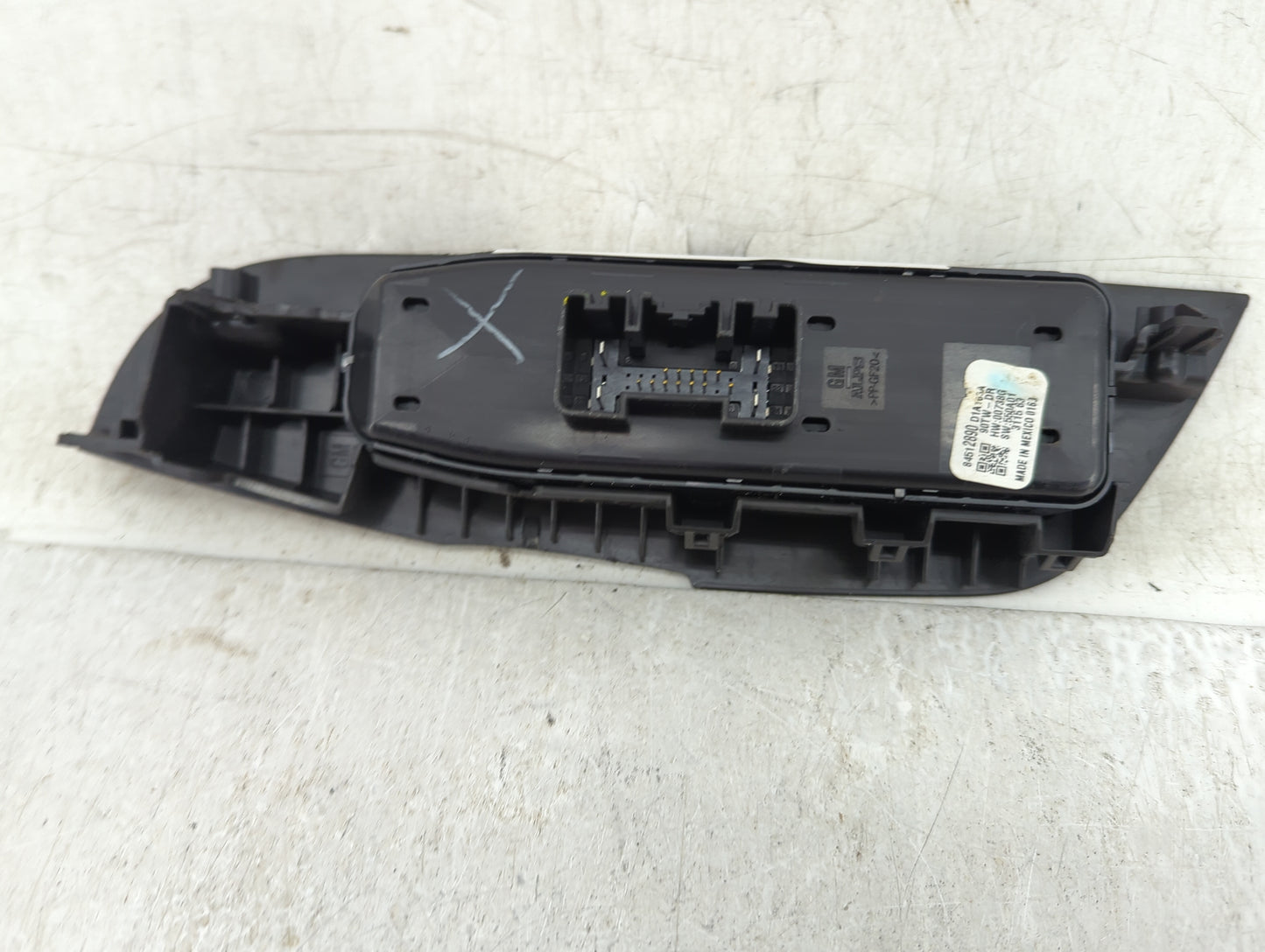 2019-2022 Chevrolet Blazer Master Power Window Switch Replacement Driver Side Left P/N:84512890 Fits OEM Used Auto Parts - O