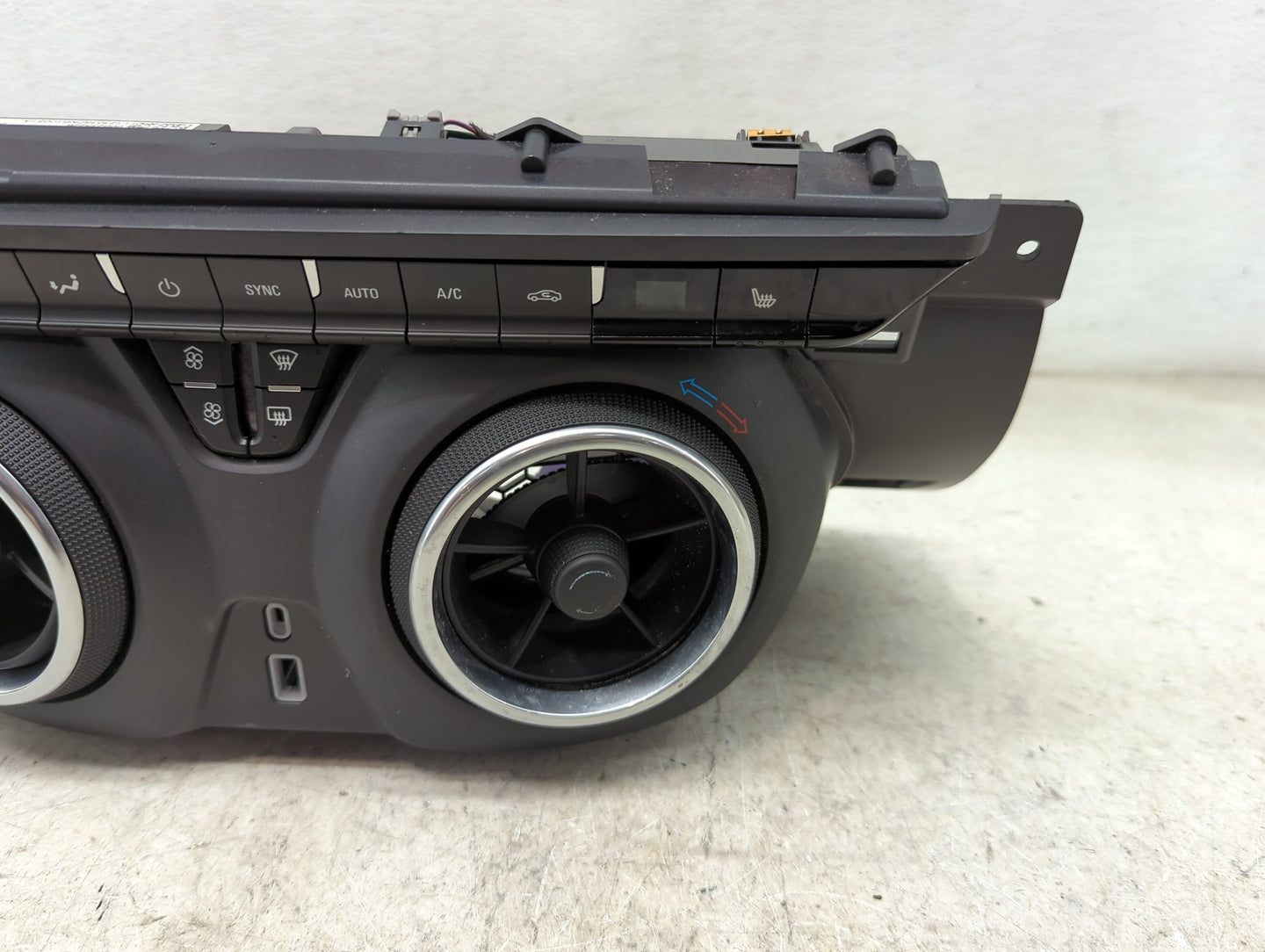 2019-2022 Chevrolet Blazer Climate Control Module Temperature AC/Heater Replacement P/N:84769061 7370200000000X Fits OEM Use