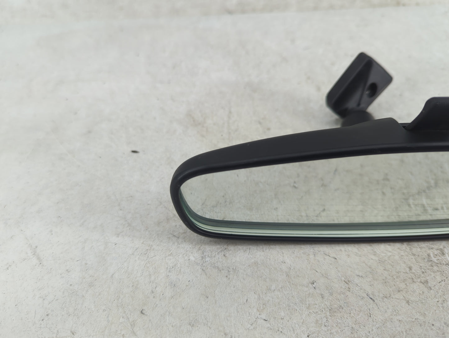 2019-2022 Chevrolet Blazer Interior Rear View Mirror Replacement OEM P/N:043098 P660 Fits OEM Used Auto Parts - Oemusedautop