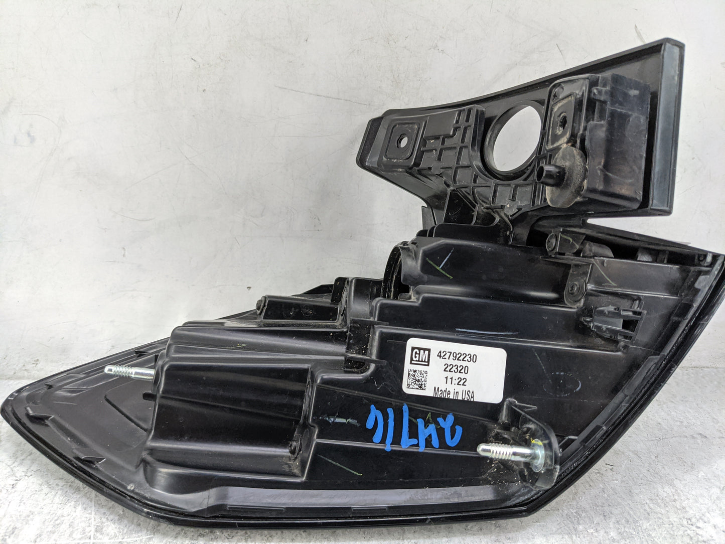2023 Chevrolet Bolt Euv Tail Light Assembly Driver Left OEM P/N:42792230 Fits OEM Used Auto Parts - Oemusedautoparts1.com