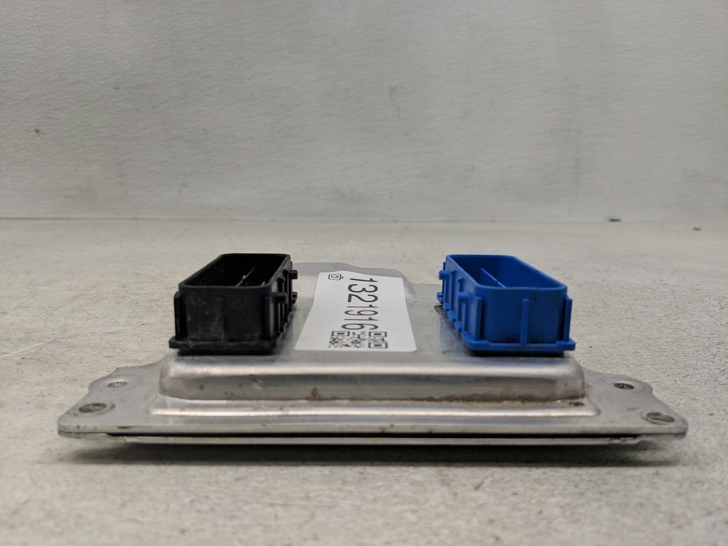 2023 Chevrolet Bolt Ev Body Control Module Bcm Inner Cabin Fuse Box - Oemusedautoparts1.com