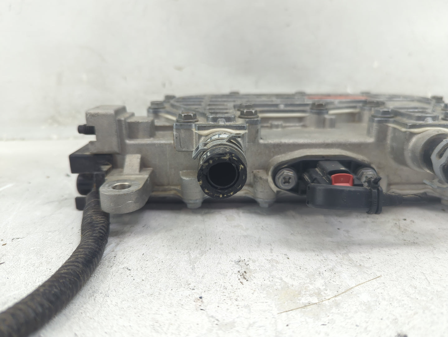 2023 Chevrolet Bolt Ev Hybrid DC Synergy Drive Power Inverter P/N:24048256 Fits OEM Used Auto Parts - Oemusedautoparts1.com
