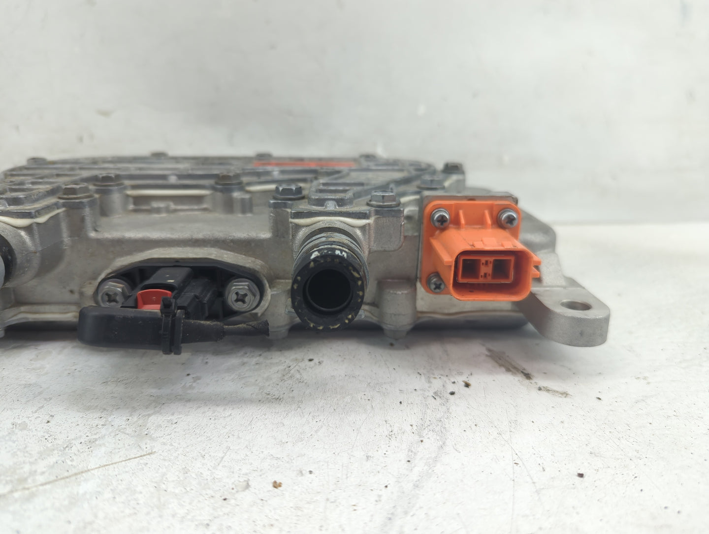 2023 Chevrolet Bolt Ev Hybrid DC Synergy Drive Power Inverter P/N:24048256 Fits OEM Used Auto Parts - Oemusedautoparts1.com