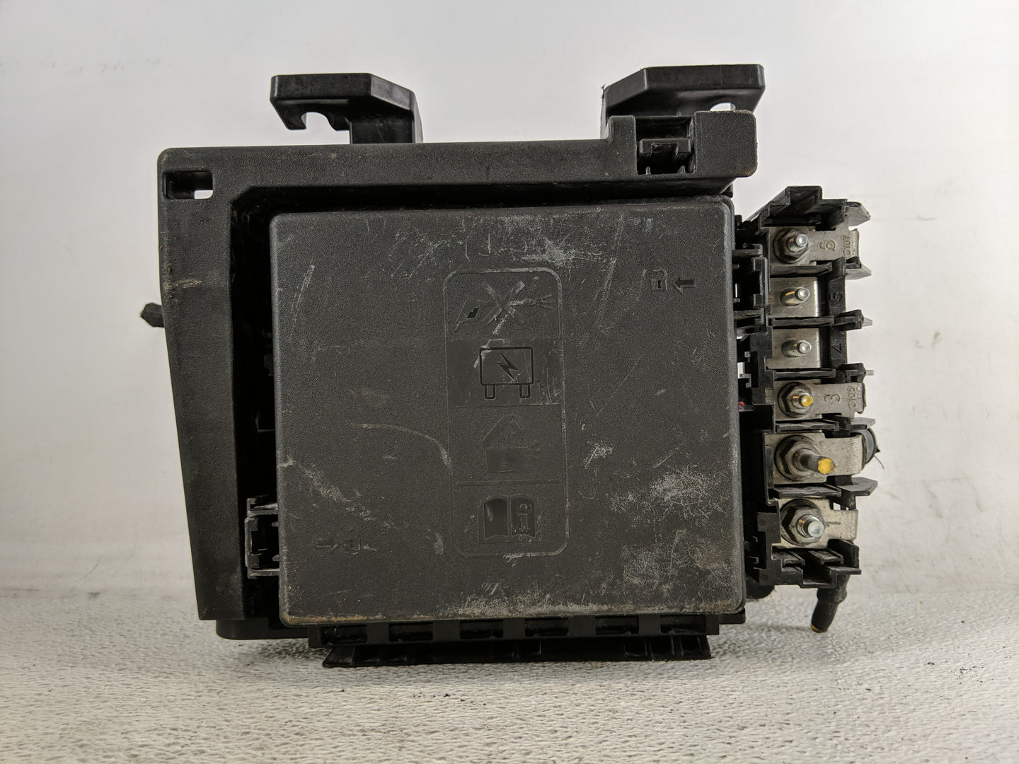 2021 Chevrolet Camaro Fusebox Fuse Box Panel Relay Module P/N:13468935 Fits OEM Used Auto Parts - Oemusedautoparts1.com