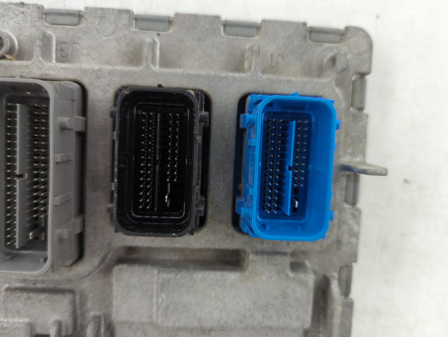 2021 Chevrolet Camaro PCM Engine Control Computer ECU ECM PCU OEM P/N:116833270 12727139 Fits Fits 2020 2022 OEM Used Auto P