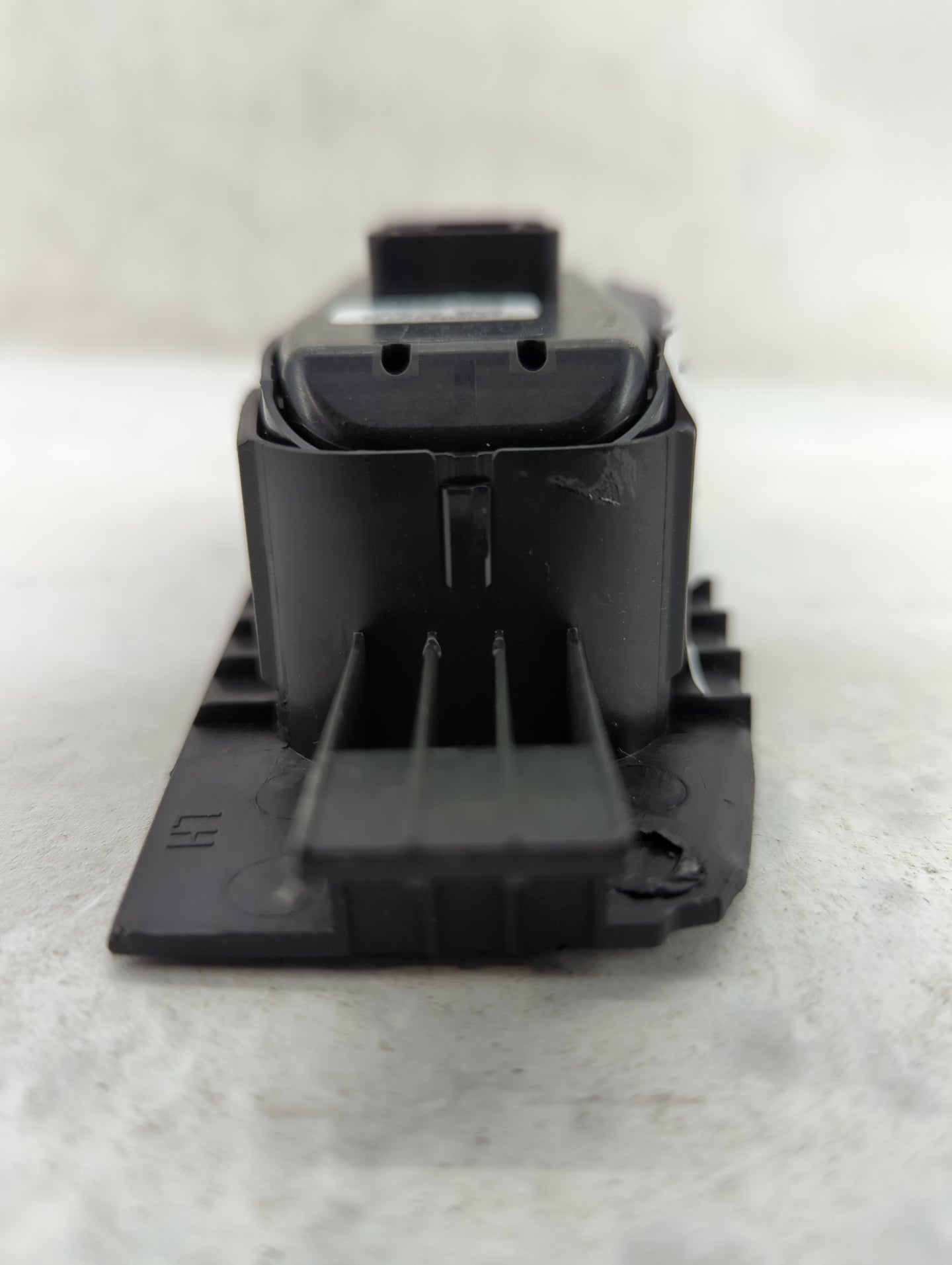 2016-2021 Chevrolet Camaro Master Power Window Switch Replacement Driver Side Left P/N:84586429 Fits OEM Used Auto Parts - O