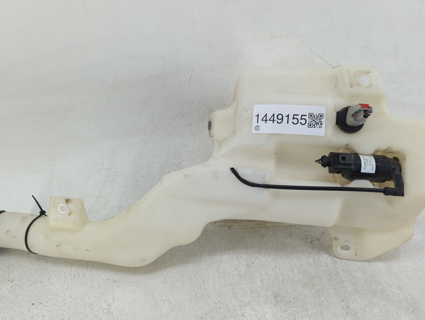 2016 Chevrolet Camaro Radiator Coolant Overflow Expansion Tank Bottle 1449155 - Oemusedautoparts1.com