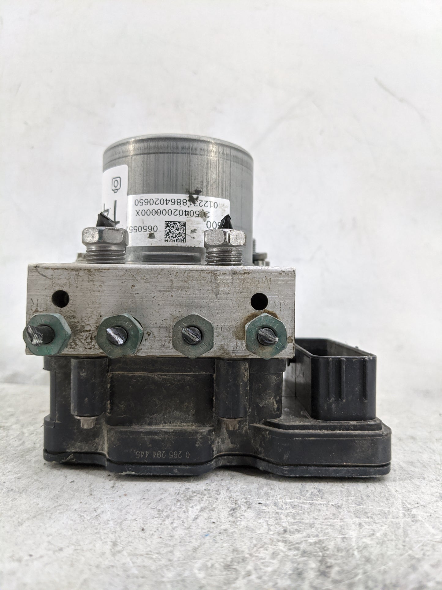 2019-2021 Chevrolet Camaro ABS Pump Control Module Replacement P/N:0265294445 2265106539, 0265956870 Fits Fits 2019 2020 202
