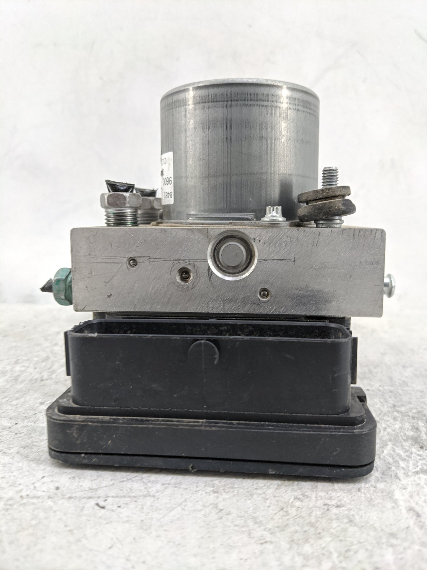 2019-2021 Chevrolet Camaro ABS Pump Control Module Replacement P/N:0265294445 2265106539, 0265956870 Fits Fits 2019 2020 202