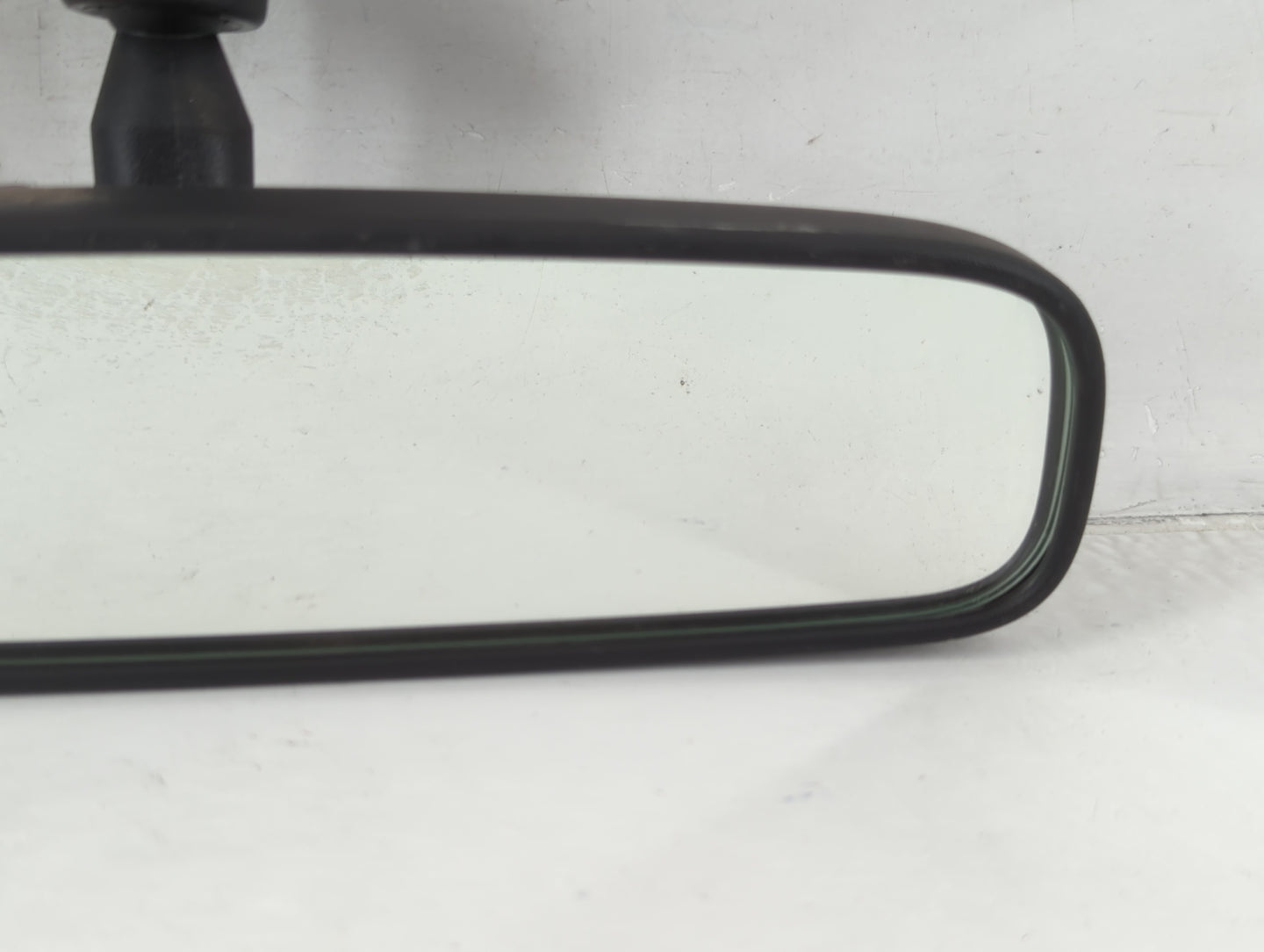 2023 Chevrolet Colorado Interior Rear View Mirror Replacement OEM P/N:E4012197 E4022197 Fits OEM Used Auto Parts - Oemusedau