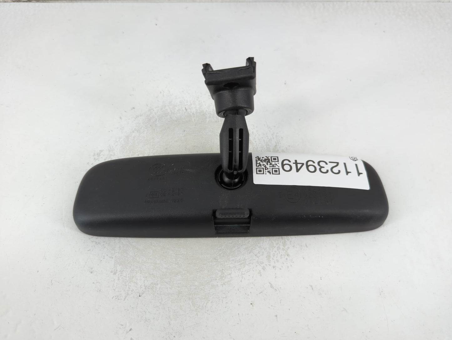 2023 Chevrolet Colorado Interior Rear View Mirror Replacement OEM P/N:E4012197 E4022197 Fits OEM Used Auto Parts - Oemusedau