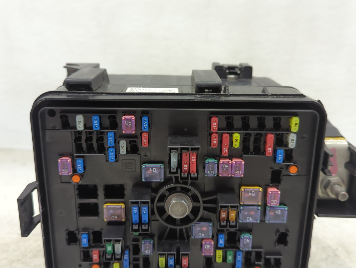 2023 Chevrolet Colorado Fusebox Fuse Box Panel Relay Module P/N:85620630 23318012, 812914718 Fits OEM Used Auto Parts - Oemu