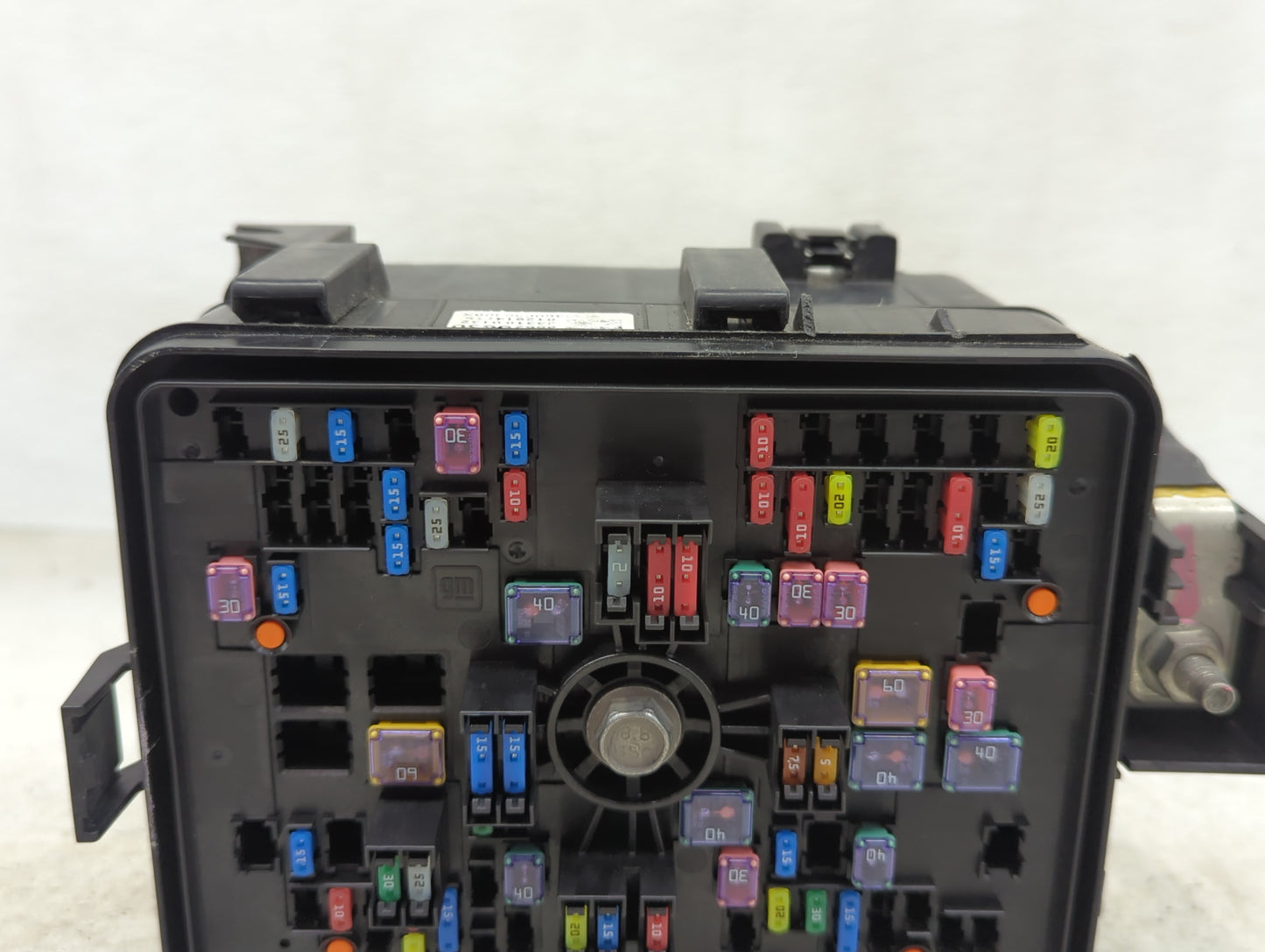 2023 Chevrolet Colorado Fusebox Fuse Box Panel Relay Module P/N:85620630 23318012, 812914718 Fits OEM Used Auto Parts - Oemu