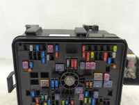 2023 Chevrolet Colorado Fusebox Fuse Box Panel Relay Module P/N:85620630 23318012, 812914718 Fits OEM Used Auto Parts - Oemu