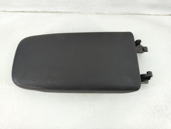compare product 2018-2022 Chevrolet Equinox Center Console Armrest Cover Lid Fits Fits 2018 2019 2020 2021 2022 OEM Used Auto Parts
