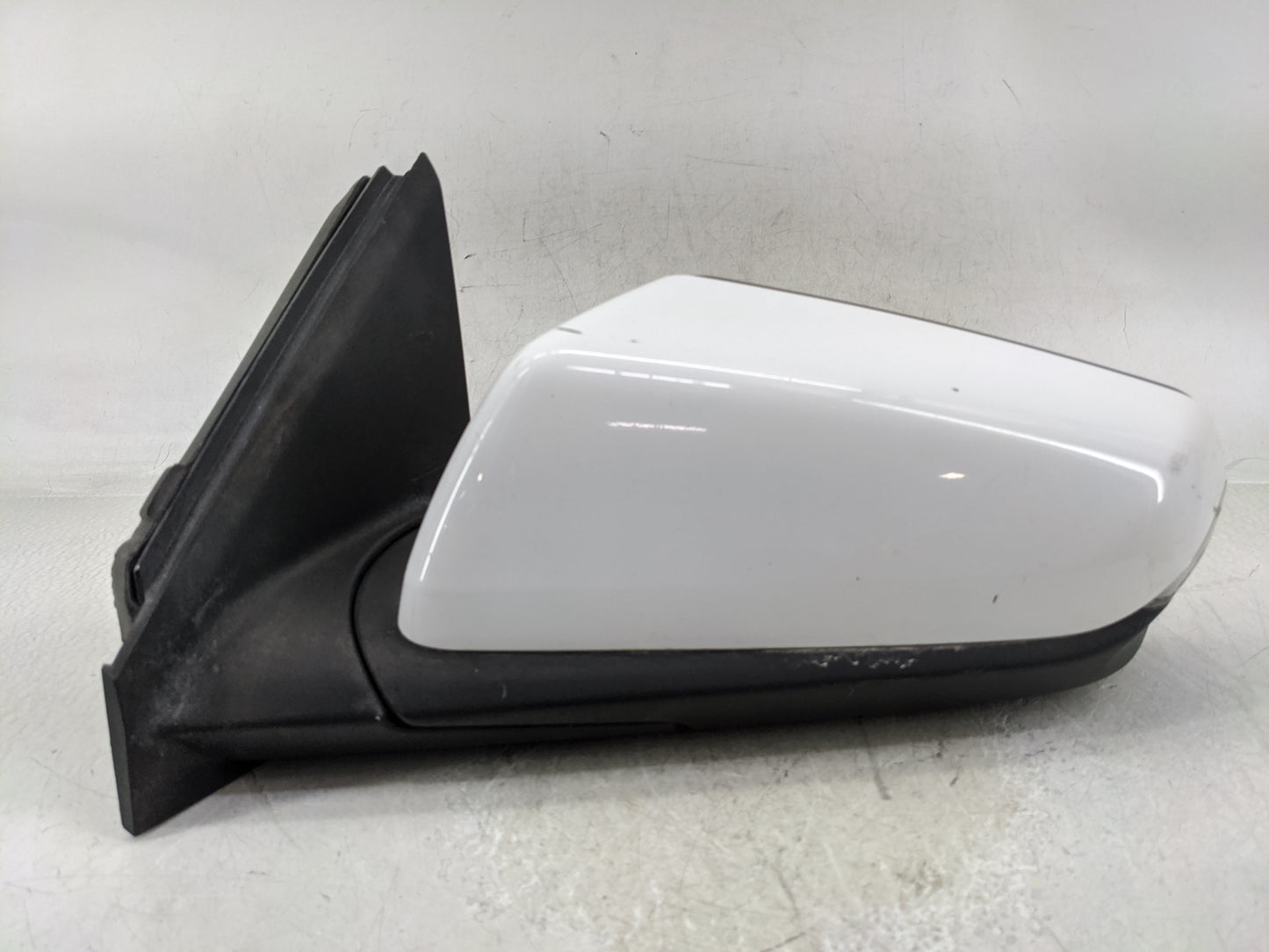 2018-2022 Chevrolet Equinox Driver Side View Mirror - Left Door Mirror OEM Used - Oemusedautoparts1.com